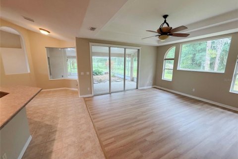 Casa en venta en Palm Coast, Florida, 3 dormitorios, 196.02 m2 № 2167616 - foto 11
