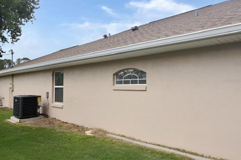 Casa en venta en Palm Coast, Florida, 3 dormitorios, 196.02 m2 № 2167616 - foto 23