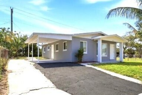 Villa ou maison à vendre à Riviera Beach, Floride: 3 chambres, 84.73 m2 № 2270952 - photo 15