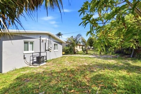 Villa ou maison à vendre à Riviera Beach, Floride: 3 chambres, 84.73 m2 № 2270952 - photo 19