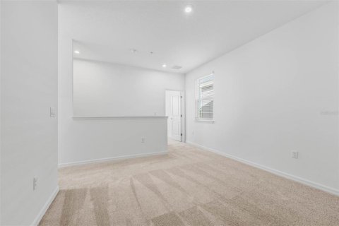 House in DeBary, Florida 4 bedrooms, 204.2 sq.m. № 1831750 - photo 23