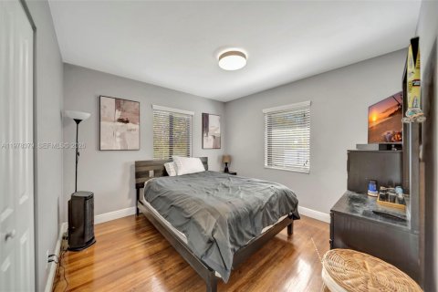 Villa ou maison à vendre à Miami, Floride: 3 chambres, 100.33 m2 № 2046138 - photo 21