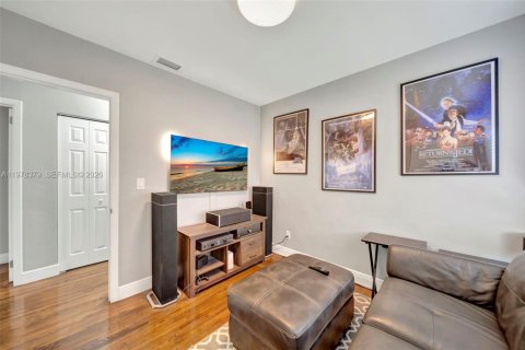 Villa ou maison à vendre à Miami, Floride: 3 chambres, 100.33 m2 № 2046138 - photo 20