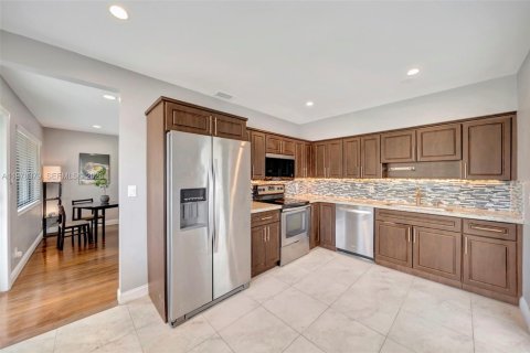 Villa ou maison à vendre à Miami, Floride: 3 chambres, 100.33 m2 № 2046138 - photo 8