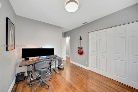 Villa ou maison à vendre à Miami, Floride: 3 chambres, 100.33 m2 № 2046138 - photo 26