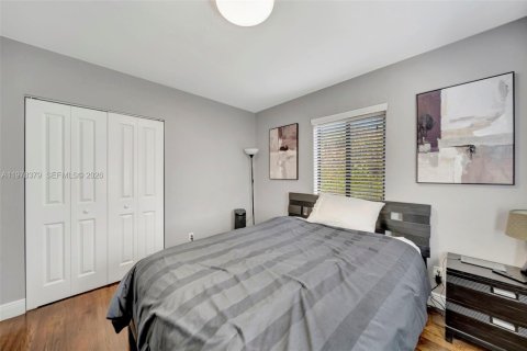 Villa ou maison à vendre à Miami, Floride: 3 chambres, 100.33 m2 № 2046138 - photo 23