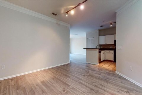 Copropriété à louer à Tampa, Floride: 3 chambres, 130.16 m2 № 2099752 - photo 2