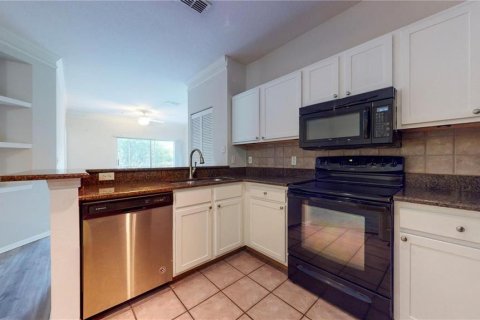 Copropriété à louer à Tampa, Floride: 3 chambres, 130.16 m2 № 2099752 - photo 4