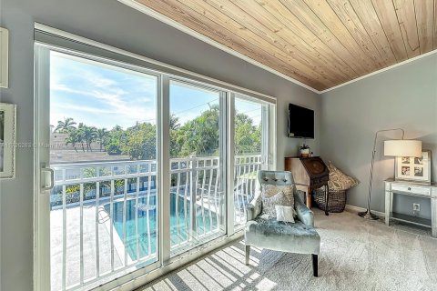 House in Pompano Beach, Florida 4 bedrooms, 284.37 sq.m. № 1667843 - photo 27