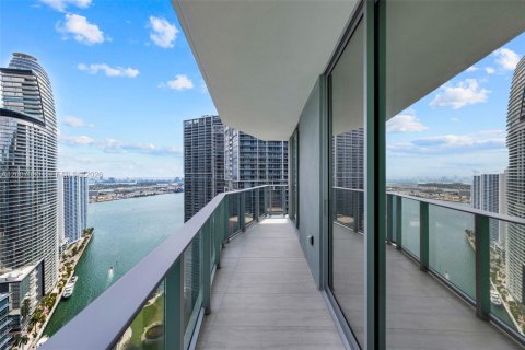 Copropriété à louer à Miami, Floride: 3 chambres, 137.59 m2 № 2070899 - photo 12