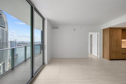 Copropriété à louer à Miami, Floride: 3 chambres, 137.59 m2 № 2070899 - photo 14