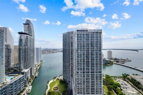 Copropriété à louer à Miami, Floride: 3 chambres, 137.59 m2 № 2070899 - photo 13