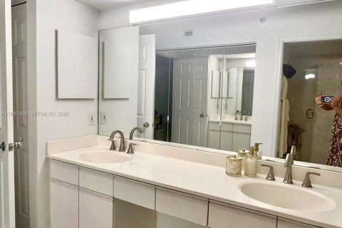 Купить кондоминиум в Авентура, Флорида 2 спальни, 109.72м2, № 2048897 - фото 15