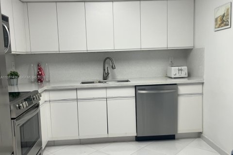Купить кондоминиум в Авентура, Флорида 2 спальни, 109.72м2, № 2048897 - фото 9