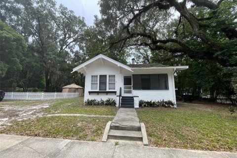 House in Gainesville, Florida 3 bedrooms, 141.95 sq.m. № 2209246
