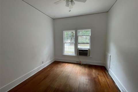 House in Gainesville, Florida 3 bedrooms, 141.95 sq.m. № 2209246 - photo 8