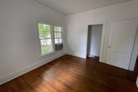 House in Gainesville, Florida 3 bedrooms, 141.95 sq.m. № 2209246 - photo 13