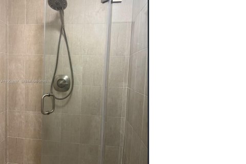 Apartamento en alquiler en Aventura, Florida, 2 dormitorios № 2054728 - foto 6