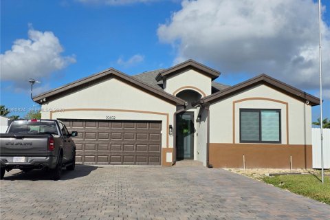 Casa en venta en Homestead, Florida, 4 dormitorios, 166.3 m2 № 2044177 - foto 4