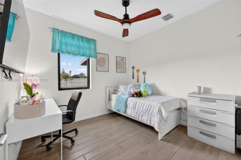 House in Homestead, Florida 4 bedrooms, 166.3 sq.m. № 2044177 - photo 16