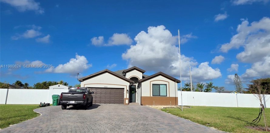 Casa en Homestead, Florida 4 dormitorios, 166.3 m2 № 2044177