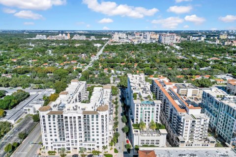 Купить коммерческую недвижимость в Корал-Гейблс, Флорида № 2035328 - фото 5