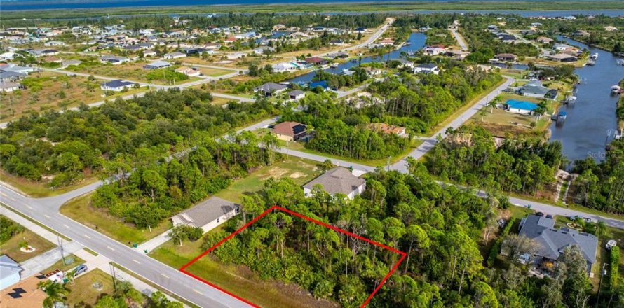 Land in Port Charlotte, Florida № 2206112