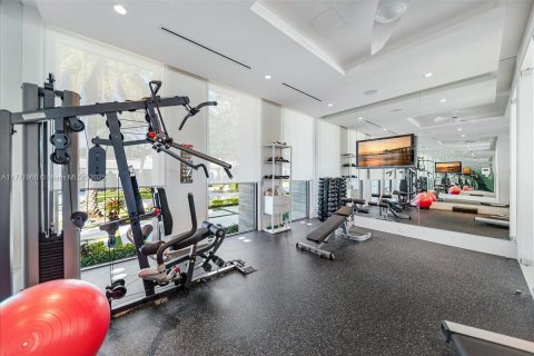 House in Fort Lauderdale, Florida 6 bedrooms, 846.53 sq.m. № 1727429 - photo 22
