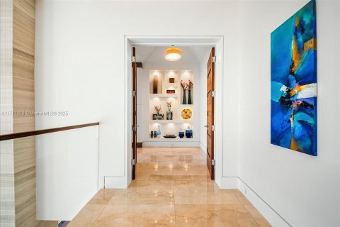 House in Fort Lauderdale, Florida 6 bedrooms, 846.53 sq.m. № 1727429 - photo 27
