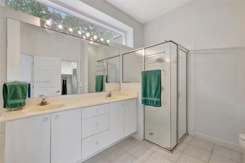 Купить виллу или дом в Порт-Сент-Луси, Флорида 4 спальни, 219.06м2, № 1683544 - фото 30
