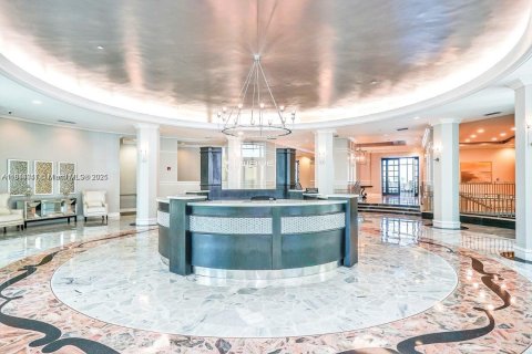 Condo in Hollywood, Florida, 1 bedroom  № 1940237 - photo 15