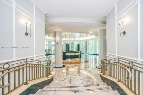 Condo in Hollywood, Florida, 1 bedroom  № 1940237 - photo 16