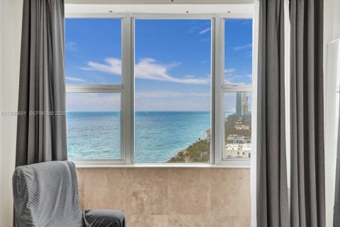 Condominio en alquiler en Hallandale Beach, Florida, 2 dormitorios, 102.66 m2 № 2054420 - foto 4