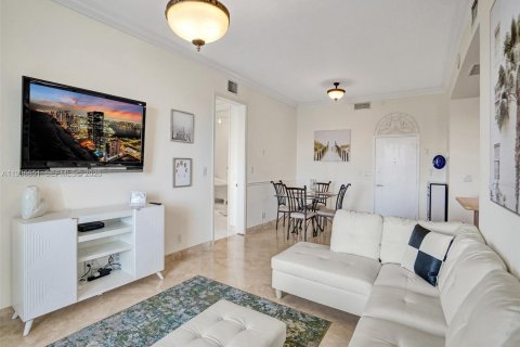 Condominio en alquiler en Hallandale Beach, Florida, 2 dormitorios, 102.66 m2 № 2054420 - foto 29