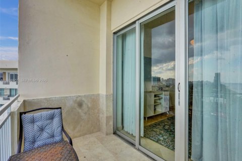 Condominio en alquiler en Hallandale Beach, Florida, 2 dormitorios, 102.66 m2 № 2054420 - foto 21