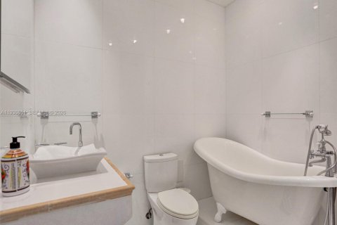 Condominio en alquiler en Hallandale Beach, Florida, 2 dormitorios, 102.66 m2 № 2054420 - foto 7