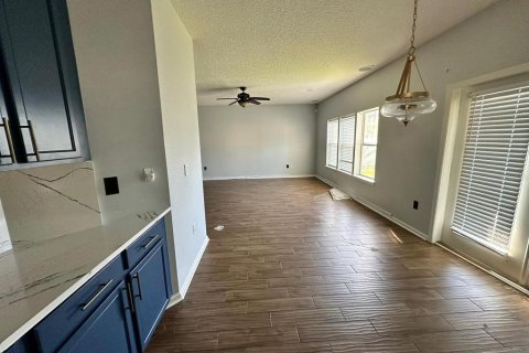 Villa ou maison à vendre à Orange Park, Floride: 4 chambres, 239.78 m2 № 1690523 - photo 11