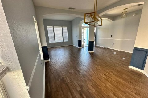 House in Orange Park, Florida 4 bedrooms, 239.78 sq.m. № 1690523 - photo 9