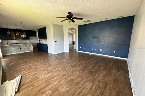 House in Orange Park, Florida 4 bedrooms, 239.78 sq.m. № 1690523 - photo 12
