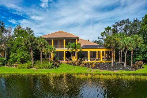 Casa en venta en Bradenton, Florida, 4 dormitorios, 463.58 m2 № 2117584 - foto 3