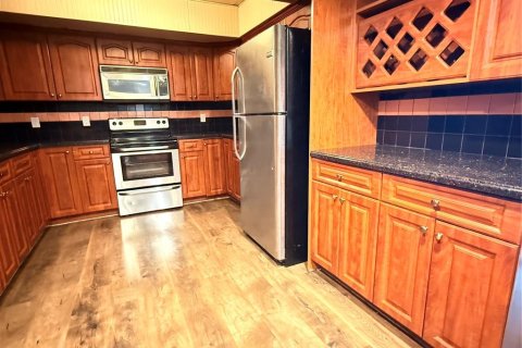 Propiedad comercial en alquiler en New Port Richey, Florida, 447.79 m2 № 1906188 - foto 27