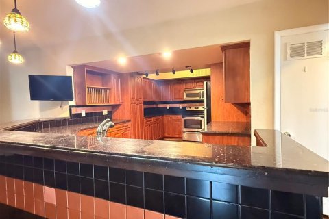 Propiedad comercial en alquiler en New Port Richey, Florida, 447.79 m2 № 1906188 - foto 23