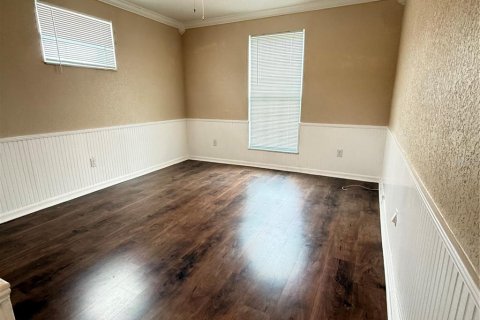 Propiedad comercial en alquiler en New Port Richey, Florida, 447.79 m2 № 1906188 - foto 30
