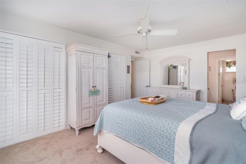 Condo in Longboat Key, Florida, 2 bedrooms  № 1835239 - photo 12