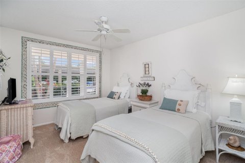 Condo in Longboat Key, Florida, 2 bedrooms  № 1835239 - photo 15