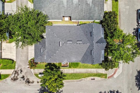 House in Orlando, Florida 4 bedrooms, 241.82 sq.m. № 1857712 - photo 28