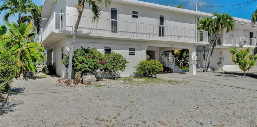 Villa ou maison à Islamorada, Village of Islands, Floride 3 chambres, 144.93 m2 № 1932412