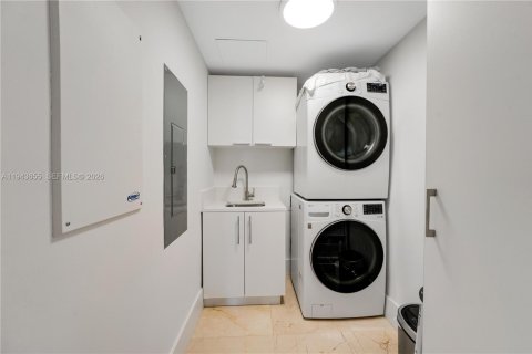 Condominio en venta en Aventura, Florida, 4 dormitorios, 328.22 m2 № 2000549 - foto 28