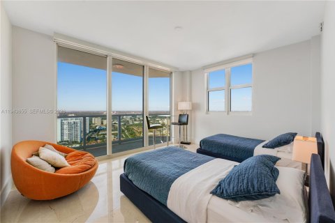 Condominio en venta en Aventura, Florida, 4 dormitorios, 328.22 m2 № 2000549 - foto 21