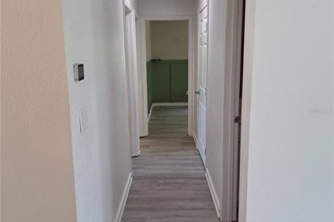 Villa ou maison à louer à Wildwood, Floride: 3 chambres, 147.99 m2 № 1870145 - photo 17